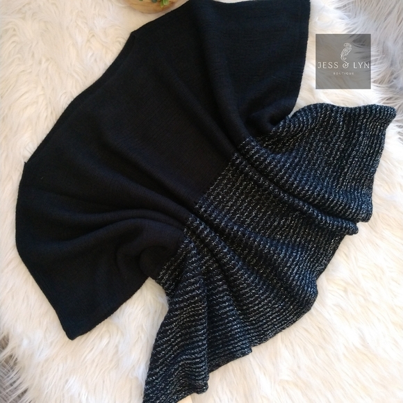 🆕RAYA- Black Oversized Two Tone Knit Sweater w/Wide Sleeves - Picture 7 of 12